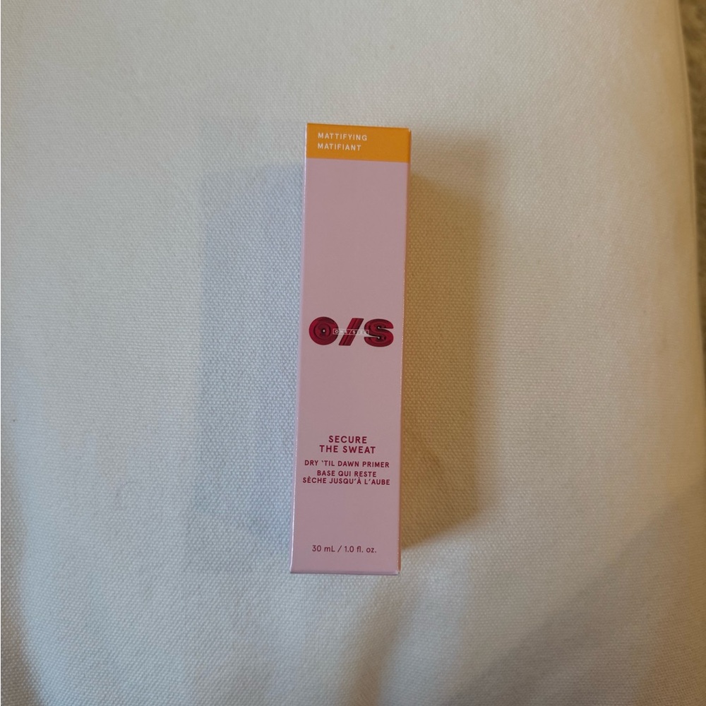 ONE/SIZE by Patrick Starrr
Secure The Sweat Waterproof Mattifying Primer - Picture 3 of 5